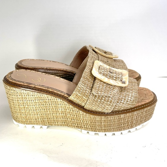 Sam Edelman Tan Strappy Sandals with Buckle Detail - Picture 4 of 12